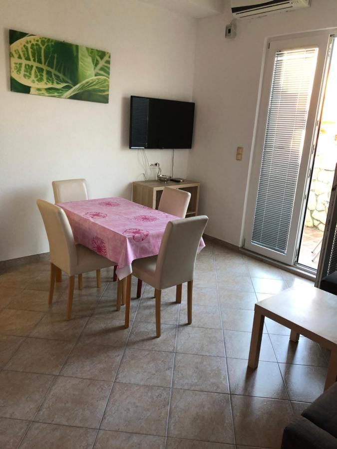 Miro Apartmani Razanac Exterior photo